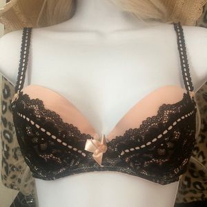 Adore me bra 32C